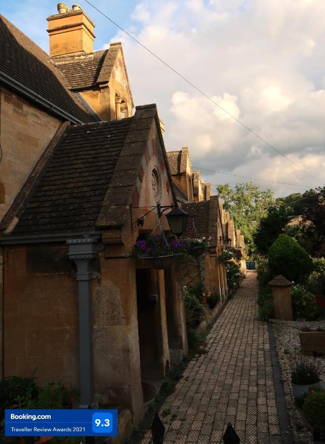 Peaceful Cottage In Heart Of وينشكومبي المظهر الخارجي الصورة